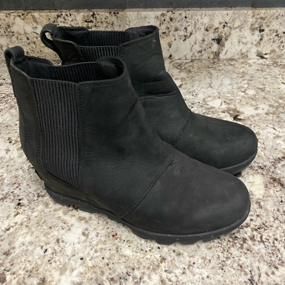 Sorel wedge boots